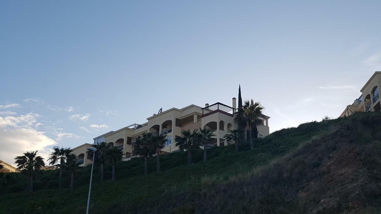 דירות El Faro Residential Alazan מראה חיצוני תמונה